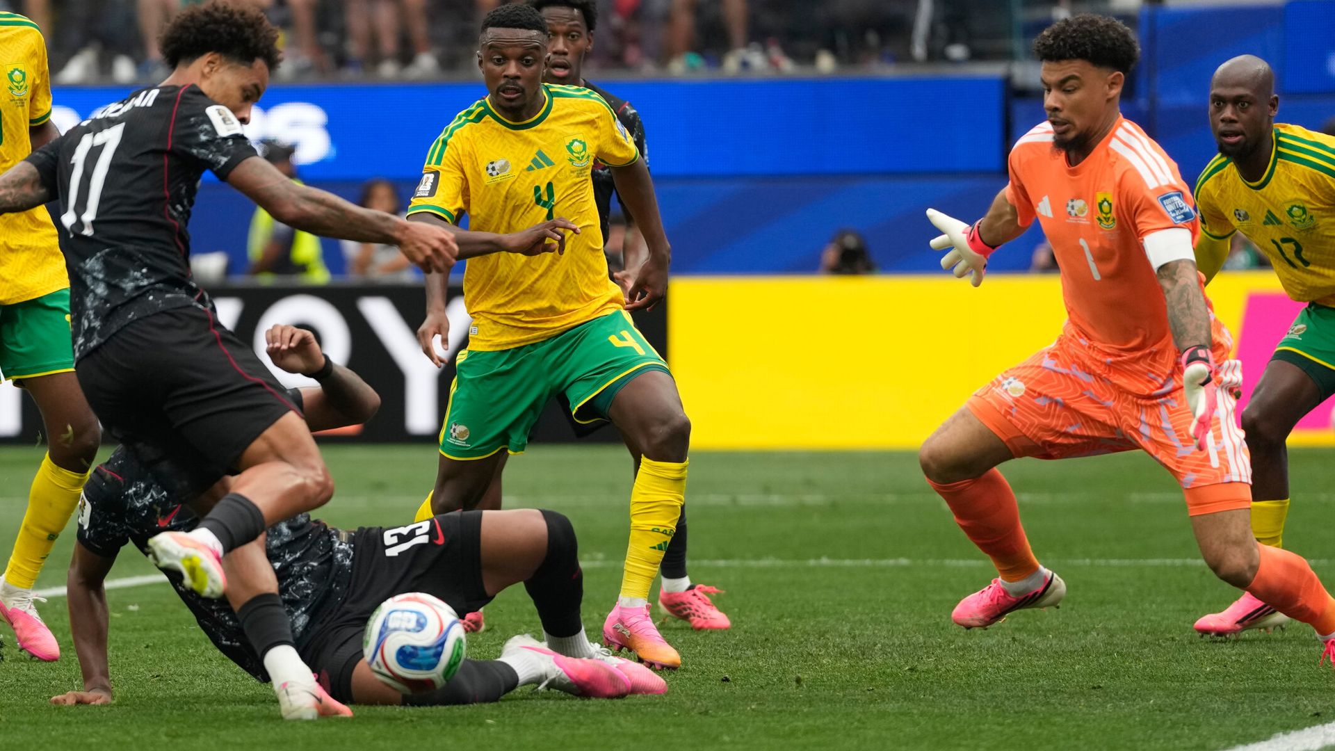 Canada and South Africa Battle in FIFA World Cup Round of 32